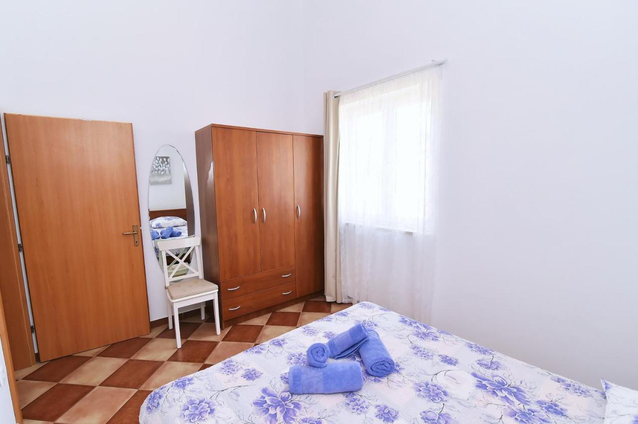 באסקה Apartments Luni מראה חיצוני תמונה