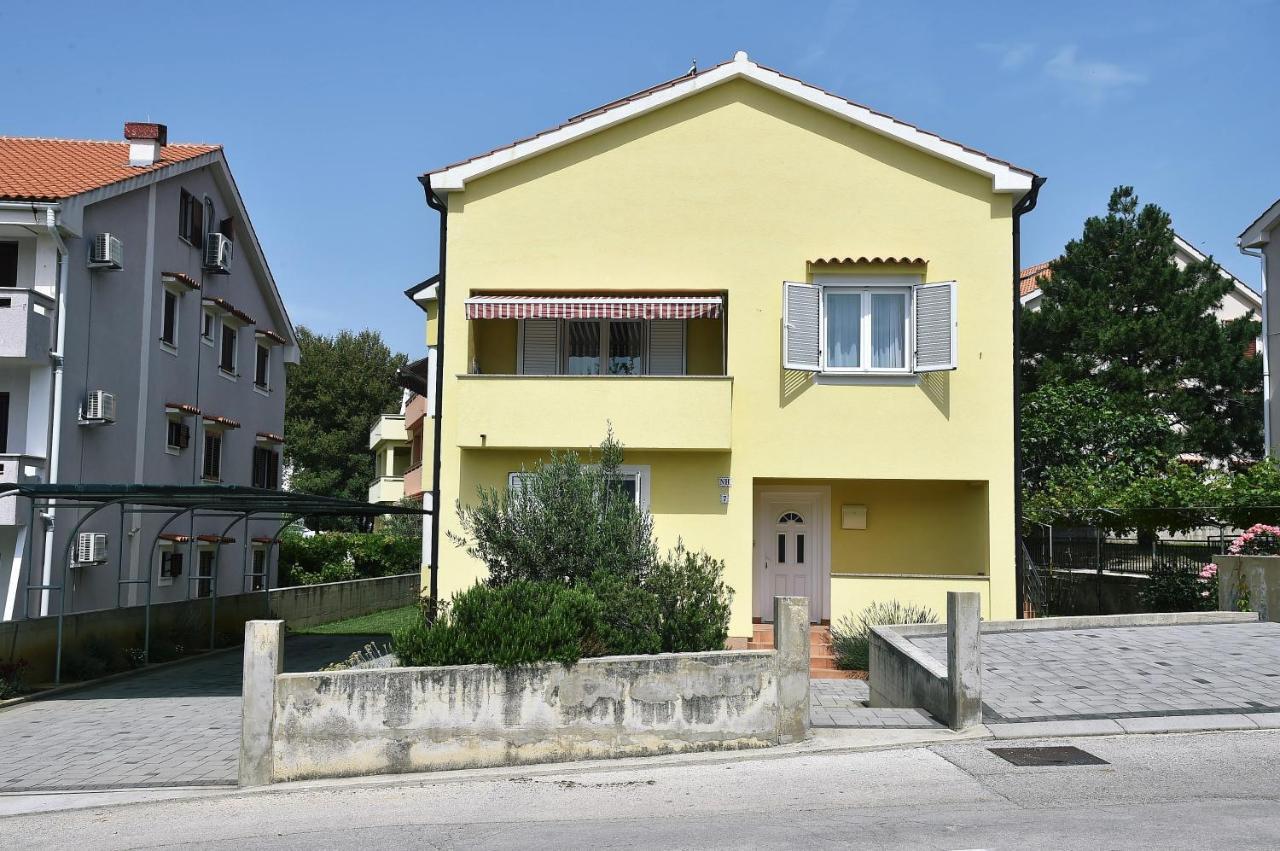 באסקה Apartments Luni מראה חיצוני תמונה